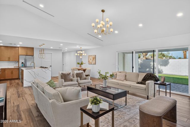 5302 E YALE Street, Phoenix, AZ 85008