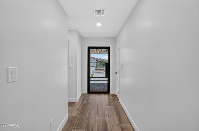 5302 E YALE Street, Phoenix, AZ 85008