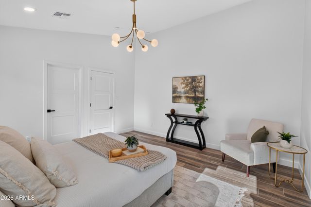 5302 E YALE Street, Phoenix, AZ 85008