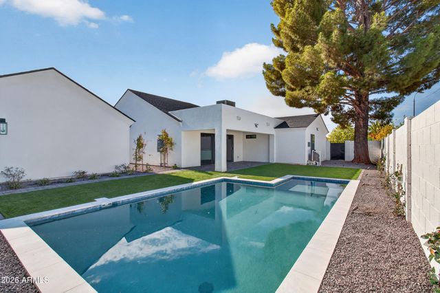 5302 E YALE Street, Phoenix, AZ 85008