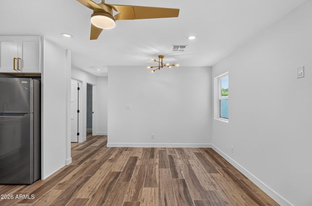 5302 E YALE Street, Phoenix, AZ 85008