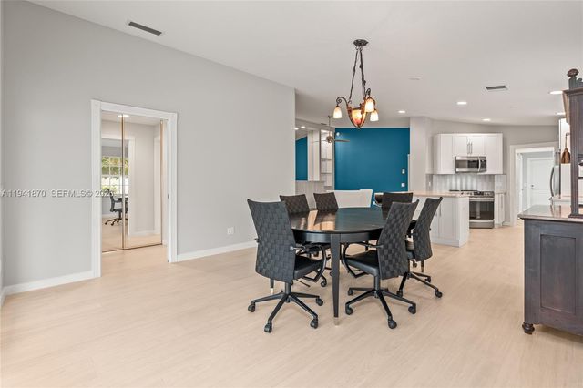 2444 SW Parkside Dr, Palm City, FL 34990