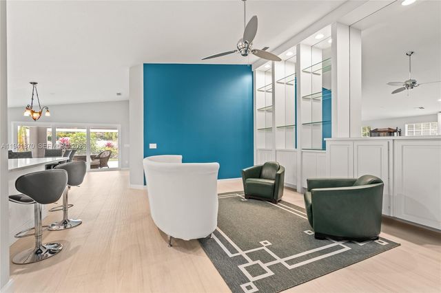 2444 SW Parkside Dr, Palm City, FL 34990