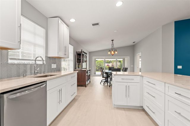 2444 SW Parkside Dr, Palm City, FL 34990