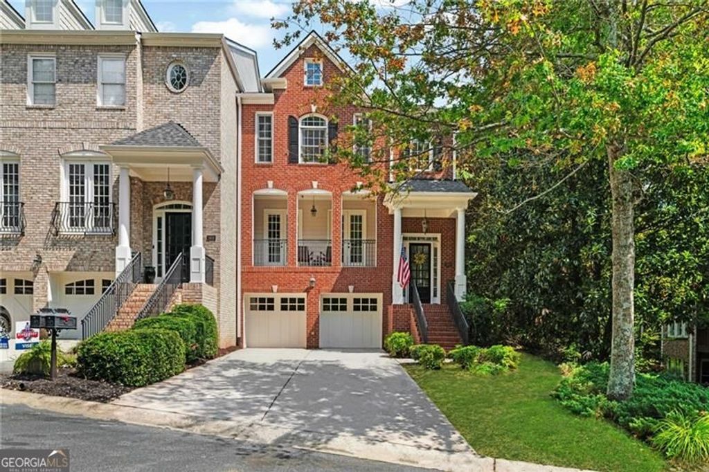 5935 Reddington Way, Sandy Springs, GA 30328 — exterior
