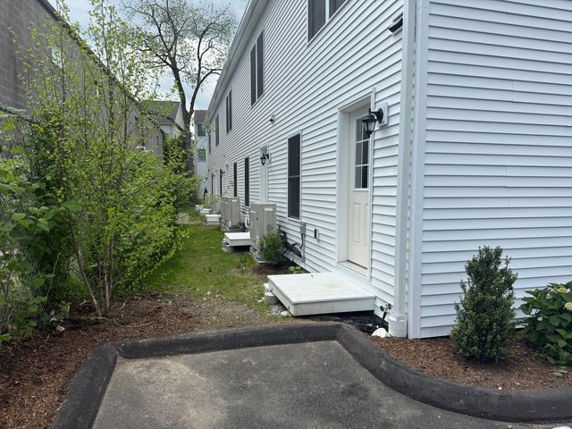 281 Greenwich Avenue, Stamford, CT 06902