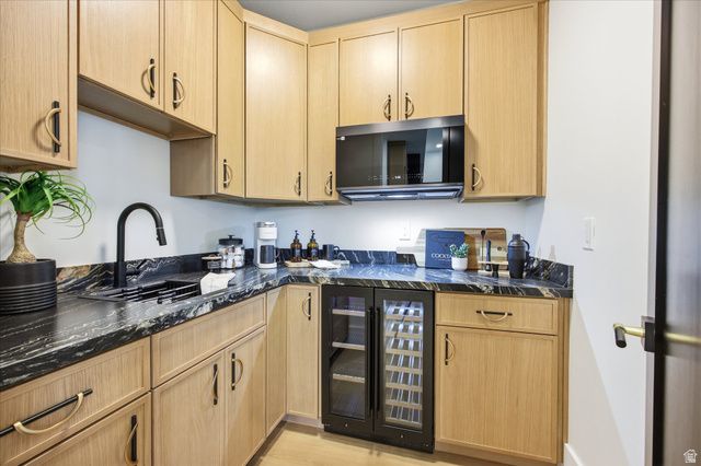 716 E 8TH AVE, Salt Lake City, UT 84103