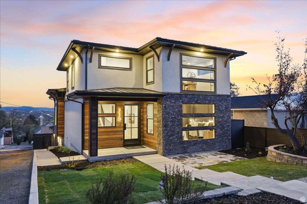 716 E 8TH AVE, Salt Lake City, UT 84103