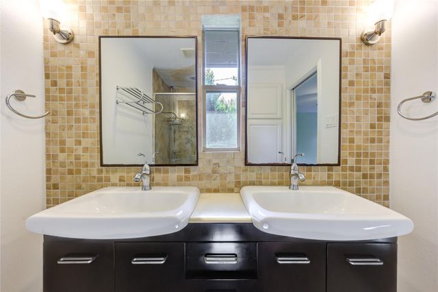 9223 Kapri Lane, Houston, TX 77025