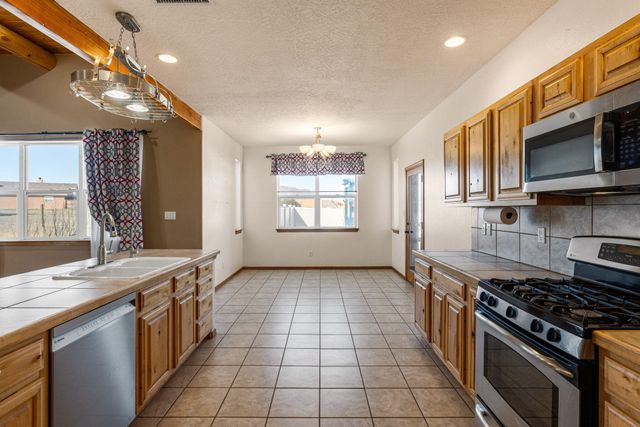 30 Dardenne Court, Edgewood, NM 87015