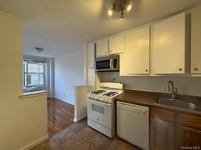 108-50 62nd Drive 2N, Forest Hills, NY 11375