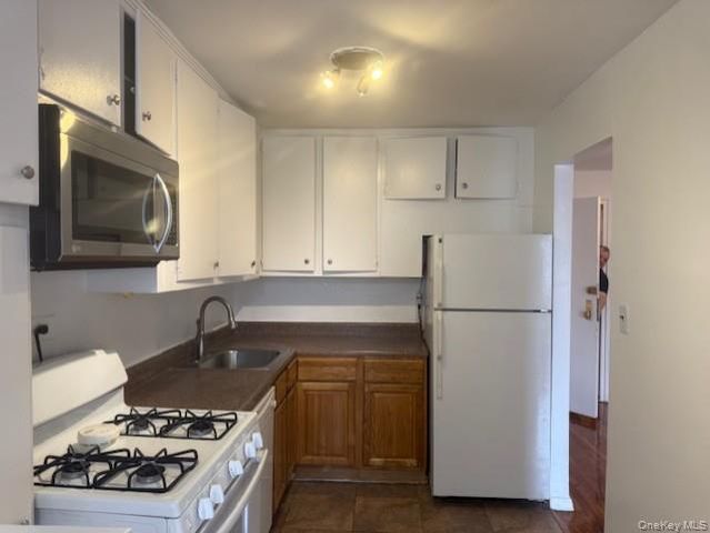 108-50 62nd Drive 2N, Forest Hills, NY 11375