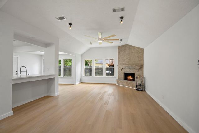 12014 Rainforest Lane, Montgomery, TX 77356