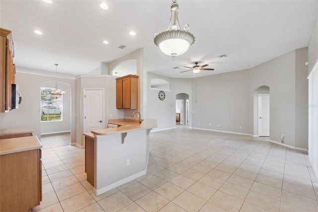 2600 HOLLOW LANE, Leesburg, FL 34748