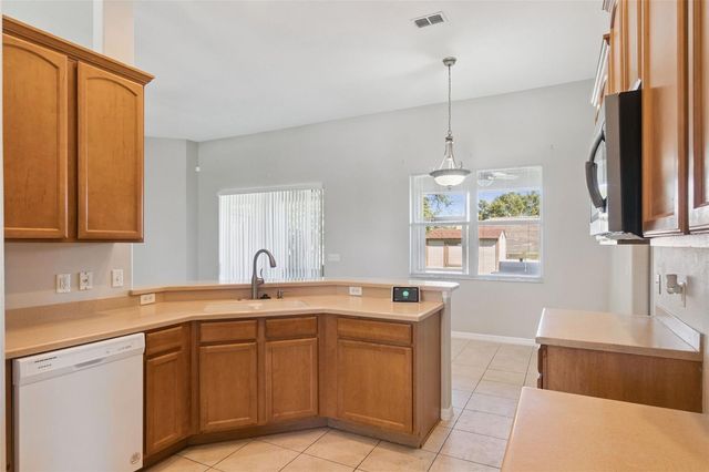 2600 HOLLOW LANE, Leesburg, FL 34748