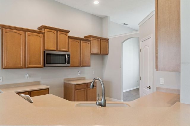 2600 HOLLOW LANE, Leesburg, FL 34748