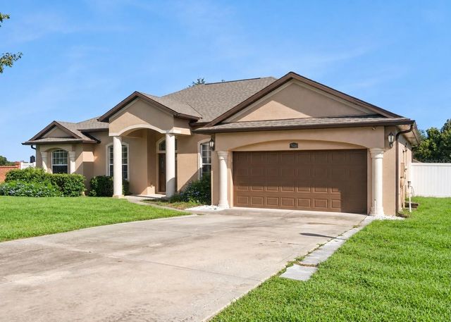 2600 HOLLOW LANE, Leesburg, FL 34748