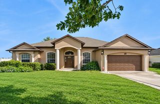 2600 HOLLOW LANE, Leesburg, FL 34748