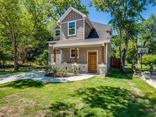 606 E Jefferson Street, Waxahachie, TX 75165