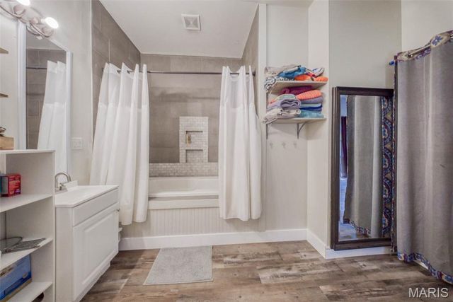 13689 County Road 3590, St James, MO 65559