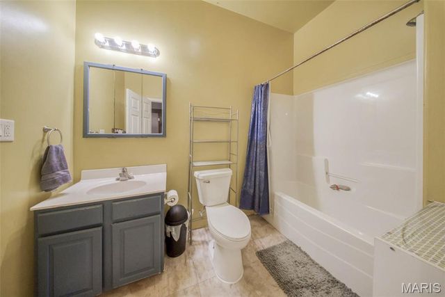 13689 County Road 3590, St James, MO 65559