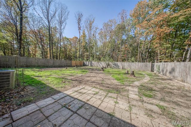 13689 County Road 3590, St James, MO 65559