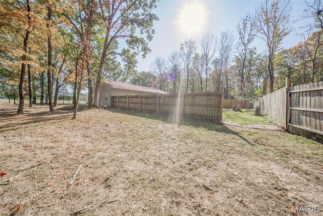 13689 County Road 3590, St James, MO 65559