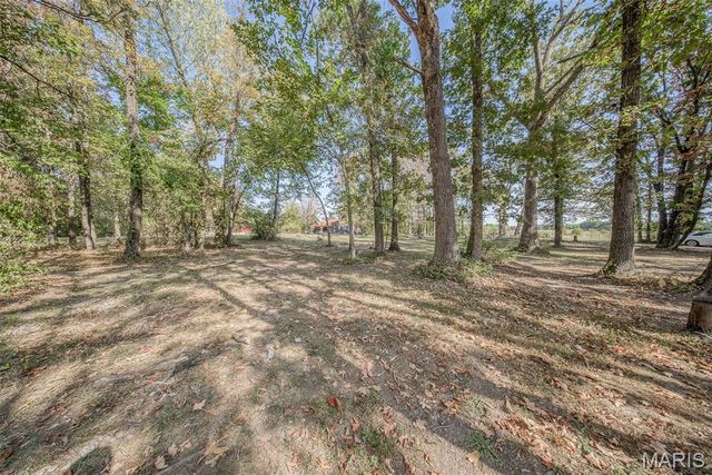 13689 County Road 3590, St James, MO 65559