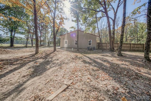 13689 County Road 3590, St James, MO 65559