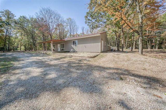 13689 County Road 3590, St James, MO 65559