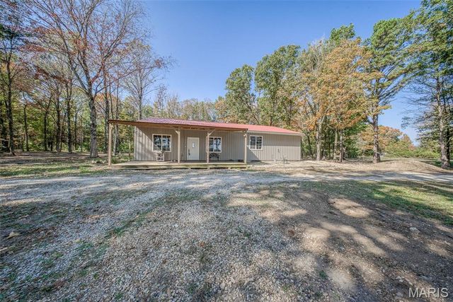 13689 County Road 3590, St James, MO 65559
