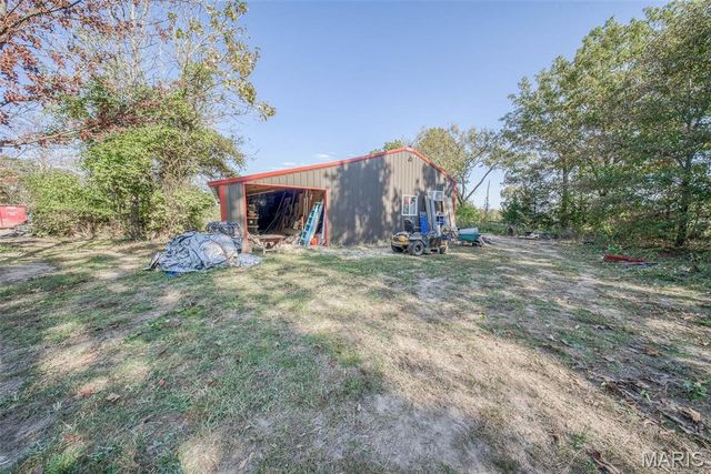 13689 County Road 3590, St James, MO 65559