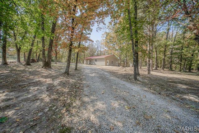 13689 County Road 3590, St James, MO 65559