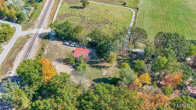 13689 County Road 3590, St James, MO 65559