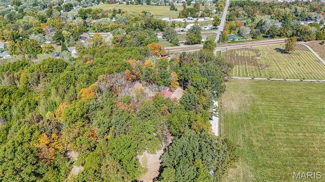 13689 County Road 3590, St James, MO 65559