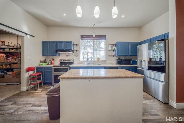 13689 County Road 3590, St James, MO 65559