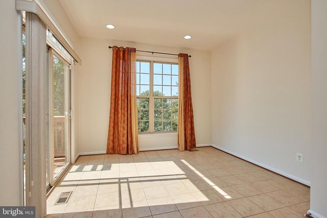 42649 MACAULEY PL, Ashburn, VA 20148