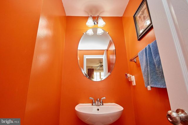 42649 MACAULEY PL, Ashburn, VA 20148