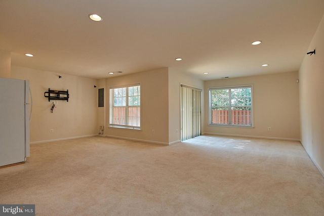 42649 MACAULEY PL, Ashburn, VA 20148