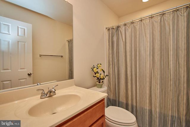 42649 MACAULEY PL, Ashburn, VA 20148