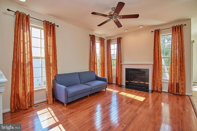 42649 MACAULEY PL, Ashburn, VA 20148