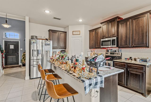 306 Pecos Drive, Crandall, TX 75114