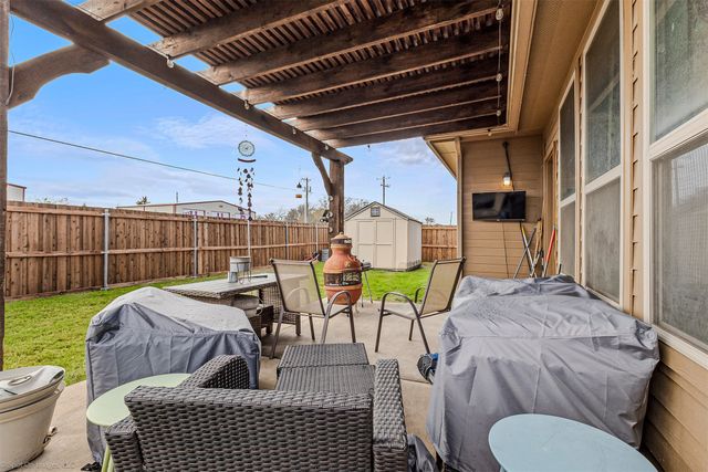 306 Pecos Drive, Crandall, TX 75114