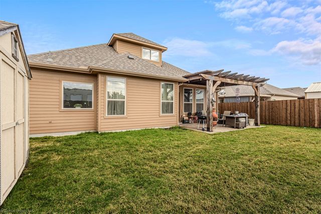 306 Pecos Drive, Crandall, TX 75114