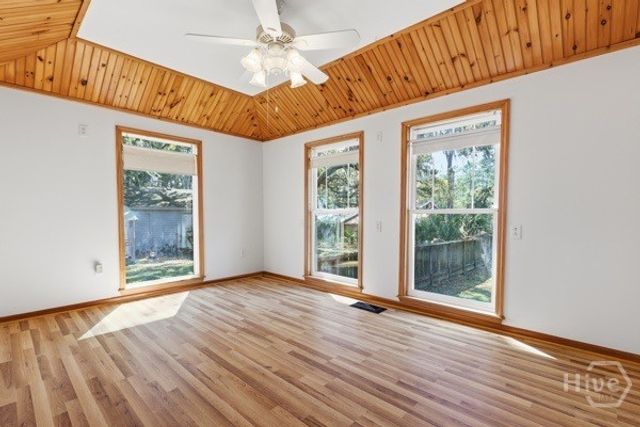 10 Old Barn Road, Savannah, GA 31419