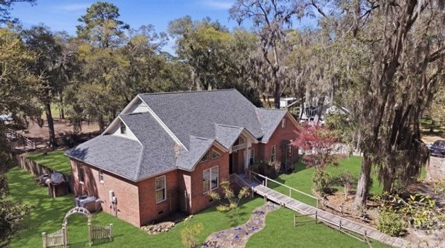 10 Old Barn Road, Savannah, GA 31419