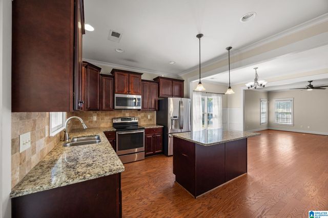6286 BLACK CREEK LOOP N, Hoover, AL 35244