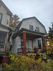 5852 Rohns Street, Detroit, MI 48213