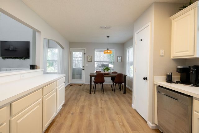 747 Cedar Leaf Circle, Lake Dallas, TX 75065