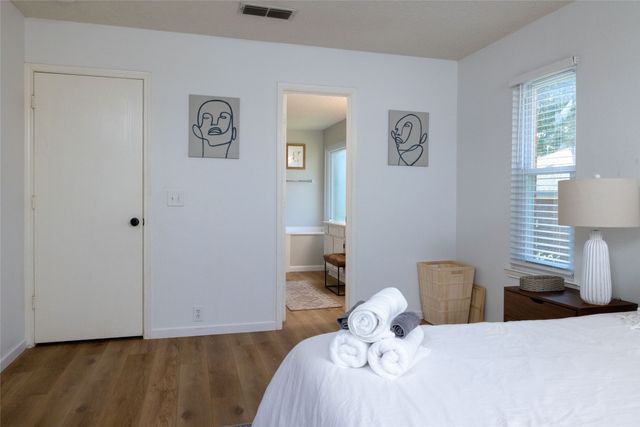 747 Cedar Leaf Circle, Lake Dallas, TX 75065